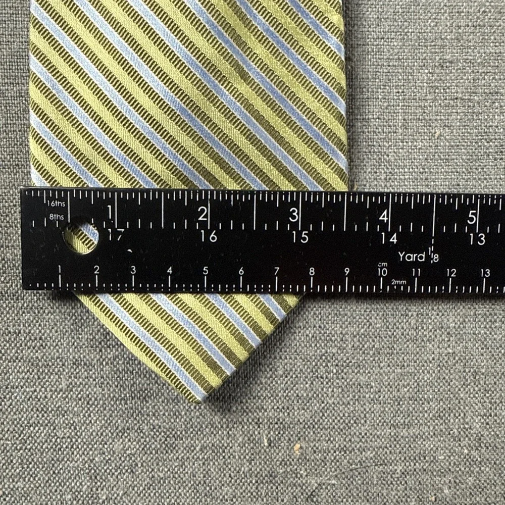 Brooks Brothers Silk Tie With Green And Blue Accent Stripes 3.5 Inches Wide